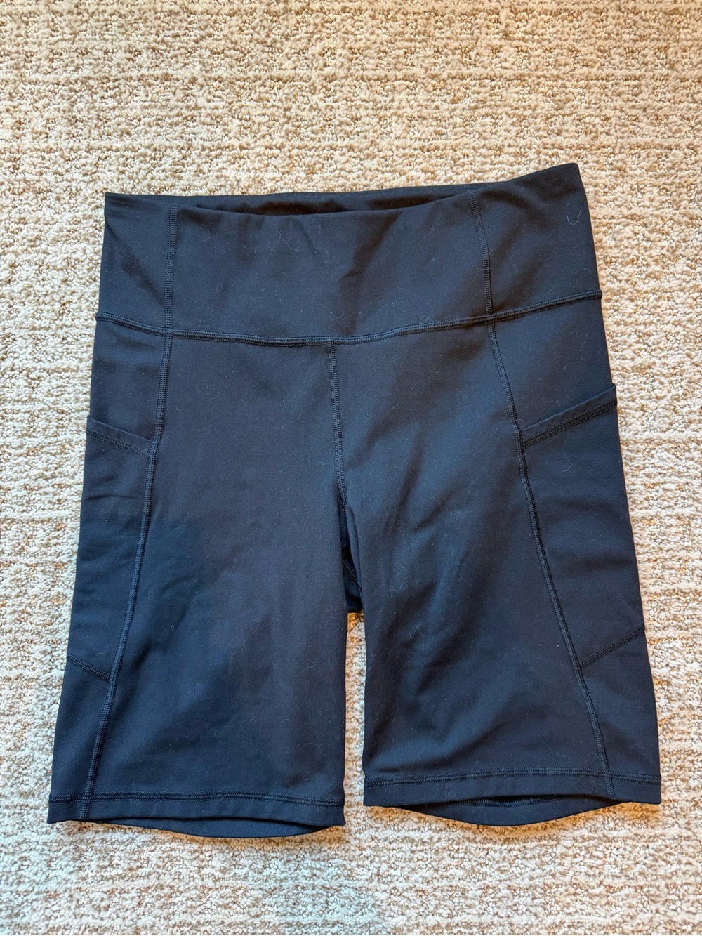 GAP Black High-Rise Bike Shorts with Side Pockets